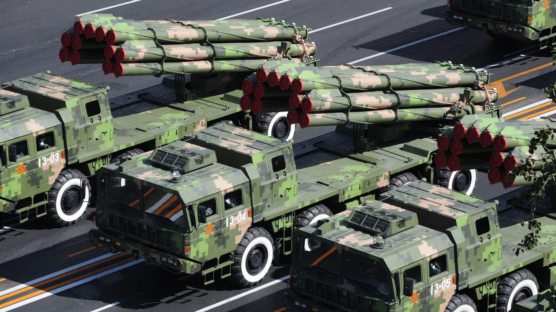 主力门将稳定发挥连续三场零封对手成为防线最坚固保障,门将连续零封记录